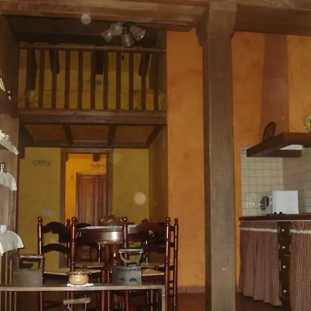 Allotjaments Rurals Pere Petit Apartment Santa Pau