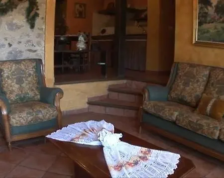 Allotjaments Rurals Pere Petit Apartment Santa Pau